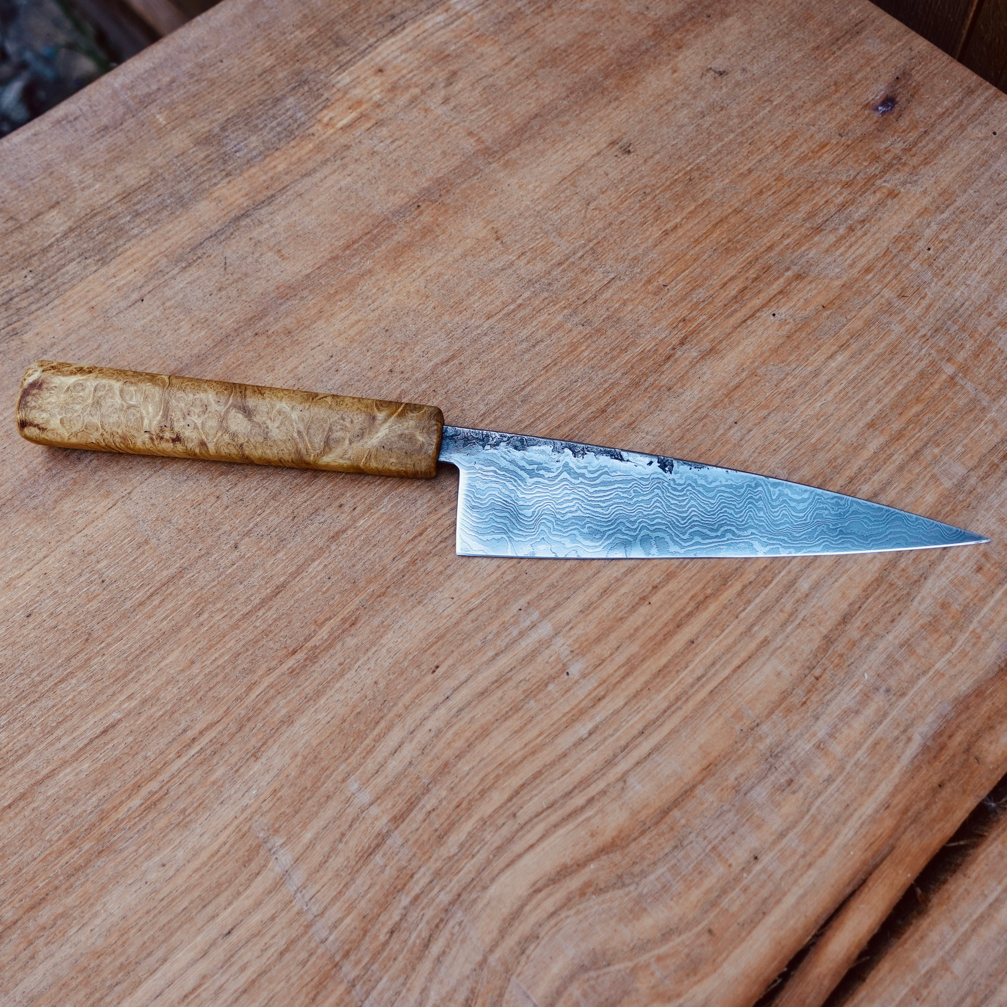 Villetta Küchenmesser Götterschmiede handgefertigte Messer handgemachte Messer Klingen Damast Balbach Damast Puddeleisen Laminatstahl Qualität Ästhetik Messermacher Harz handcrafted knives damascus steel traditional forge quality aesthetics