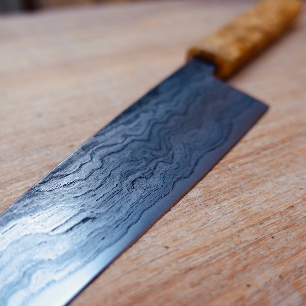 Villetta Küchenmesser Götterschmiede handgefertigte Messer handgemachte Messer Klingen Damast Balbach Damast Puddeleisen Laminatstahl Qualität Ästhetik Messermacher Harz handcrafted knives damascus steel traditional forge quality aesthetics